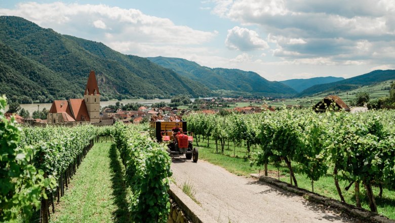 Tractor ride, © Benno Bertl Tractor ride, © Benno Bertl