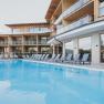 Pool mit Blick auf St. Wolfgang, © Heldentheater, Hotel Molzbachhof Pool mit Blick auf St. Wolfgang, © Heldentheater, Hotel Molzbachhof