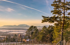 Winder at the Eichbüchl viewpoint, © Wiener Alpen, Florian Luckerbauer Winder at the Eichbüchl viewpoint, © Wiener Alpen, Florian Luckerbauer
