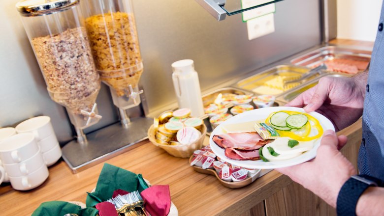 Breakfast buffet, © Cleverhotel GmbH Breakfast buffet, © Cleverhotel GmbH