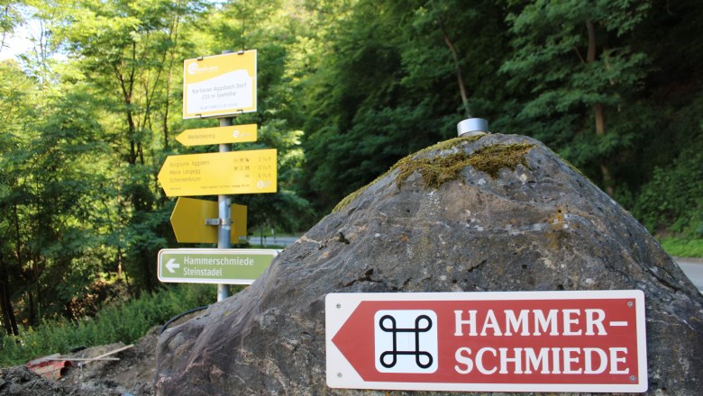 Aggsbach Hammerschmiede signpost, © Donau Nö Tourismus_Vera Pulker Aggsbach Hammerschmiede signpost, © Donau Nö Tourismus_Vera Pulker