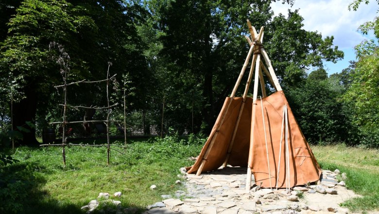 Palaeolithic period, © MAMUZ Palaeolithic period, © MAMUZ