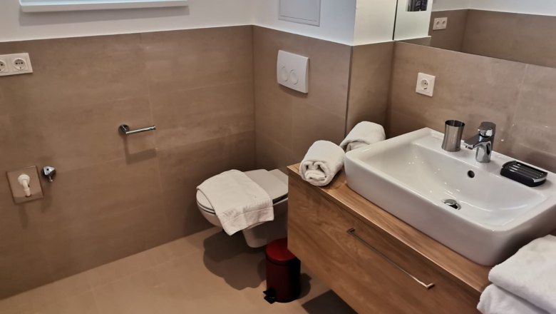 Bathroom, © Stefanie Fleischhaker Bathroom, © Stefanie Fleischhaker