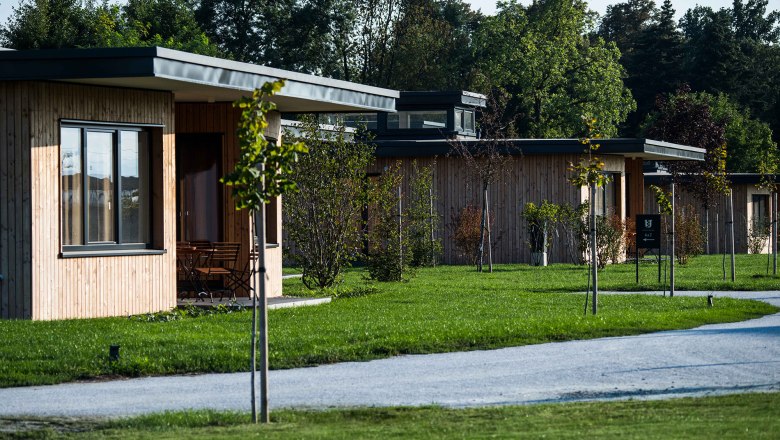 Pohled na chaty zvenčí, © Nik Pichler Pohled na chaty zvenčí, © Nik Pichler