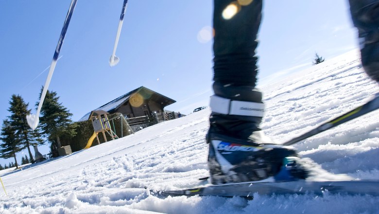 Cross-country skiing in the Waldviertel, © Waldviertel Tourismus, Studio Kerschbaum Cross-country skiing in the Waldviertel, © Waldviertel Tourismus, Studio Kerschbaum