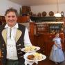 Schweinsbraten mit Waldviertler Erdäpfelknödel und Speckkrautsalat, © Fam. Mayrhofer, Wirtshaus zur Minidampfbahn Schweinsbraten mit Waldviertler Erdäpfelknödel und Speckkrautsalat, © Fam. Mayrhofer, Wirtshaus zur Minidampfbahn
