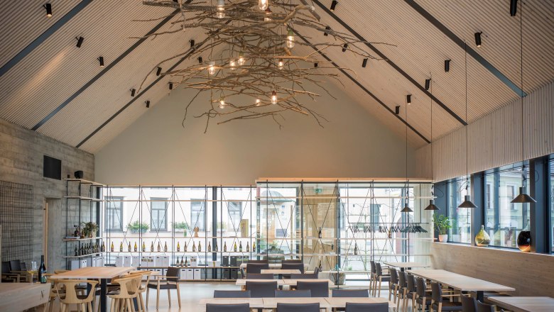 Místní uvnitř, © robert herbst Místní uvnitř, © robert herbst