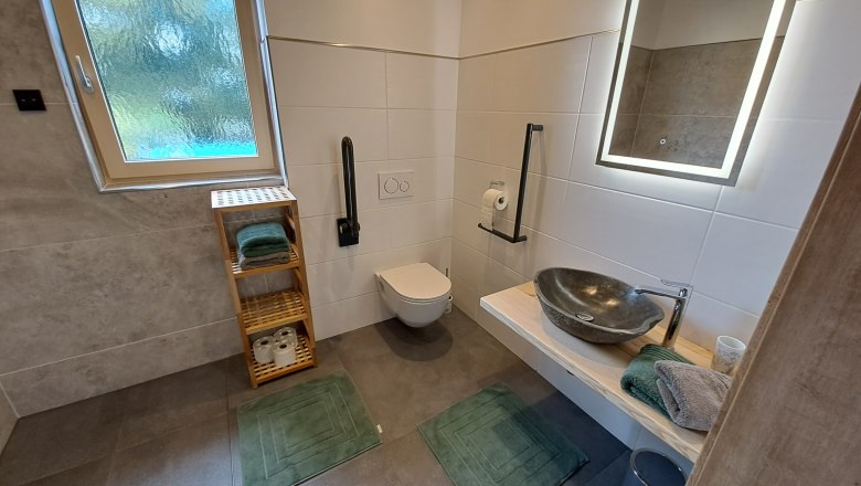 Bathroom first floor, © Oberschindlberg Bathroom first floor, © Oberschindlberg