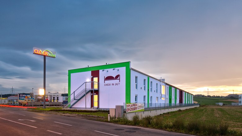 Exterior view, © Cleverhotel GmbH Exterior view, © Cleverhotel GmbH