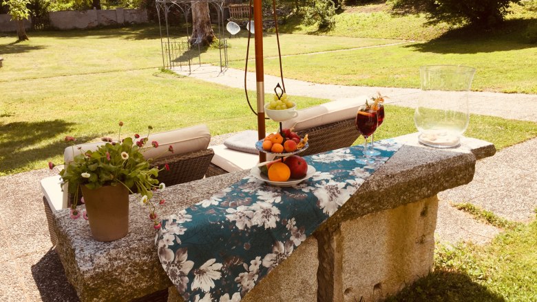 Castle garden, © Oliver Szilagyi Castle garden, © Oliver Szilagyi