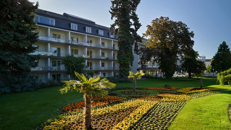 At the Park Hotel Außenaufnahme vom Park, © At the Park Hotel At the Park Hotel Außenaufnahme vom Park, © At the Park Hotel