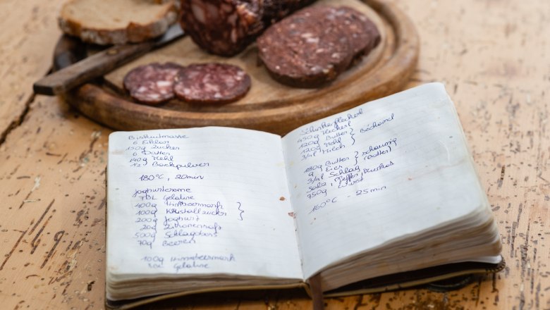 Some homemade products, such as venison sausage, © Niederösterreich Werbung/Rita Newman Some homemade products, such as venison sausage, © Niederösterreich Werbung/Rita Newman