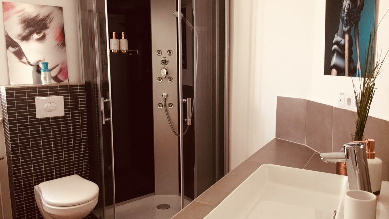 Bathroom, © Oliver Szilagyi Bathroom, © Oliver Szilagyi