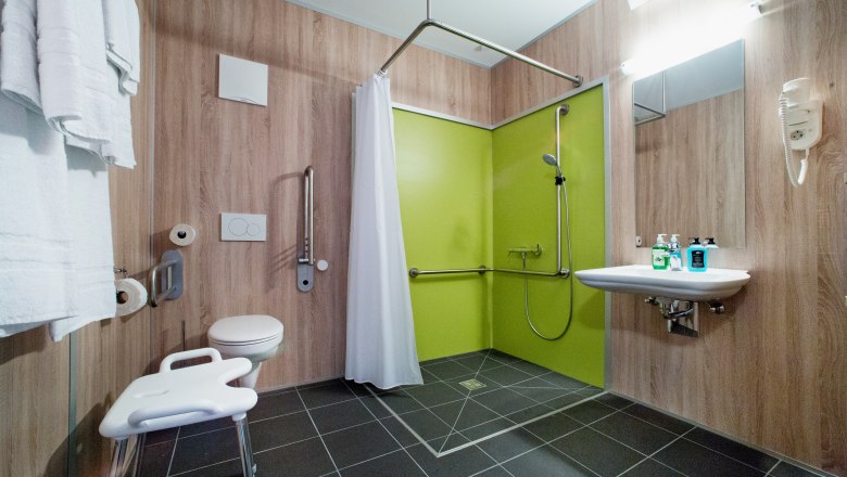 Barrier-free bathroom, © Cleverhotel GmbH Barrier-free bathroom, © Cleverhotel GmbH