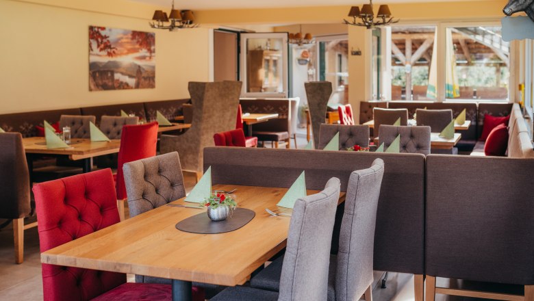 Take a seat & buy from the farm, © Niederösterreich Werbung/Daniela Führer Take a seat & buy from the farm, © Niederösterreich Werbung/Daniela Führer