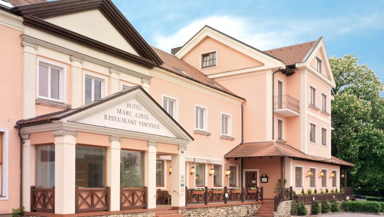Exterior view of Hotel Marc Aurel, Petronell-Carnuntum, © Arion Hotel Gruppe Exterior view of Hotel Marc Aurel, Petronell-Carnuntum, © Arion Hotel Gruppe