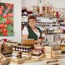Herta Falkensteiner im Shop, © Fotostudio Macher Herta Falkensteiner im Shop, © Fotostudio Macher