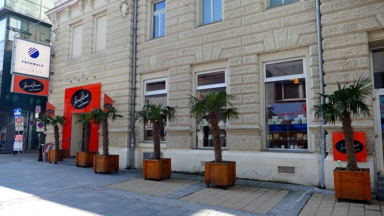 Cafe Helmut & Helmut, © Marketing St.Pölten GmbH Cafe Helmut & Helmut, © Marketing St.Pölten GmbH