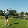 Golfer_Loch 18 Abschlag_klein, © Diamond Country Club Golfer_Loch 18 Abschlag_klein, © Diamond Country Club