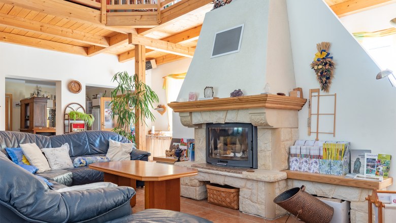 Fireplace in the lounge, © Schwab