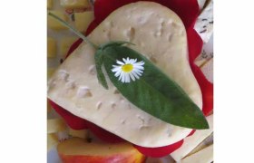 Cheese heart, &copy; Fam. R&ouml;gner