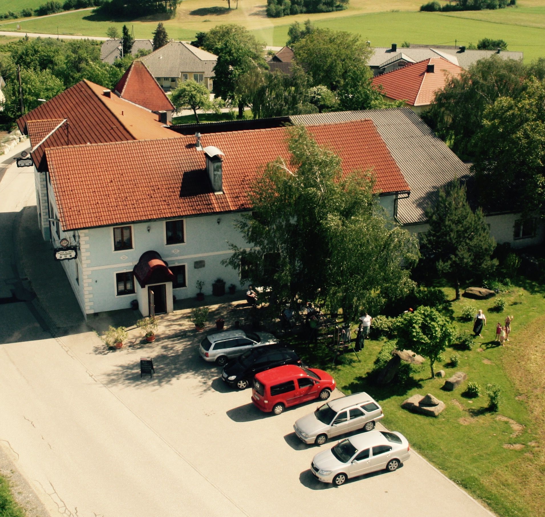 Hostinec „Zur Ruine“ ve Weißenbergu