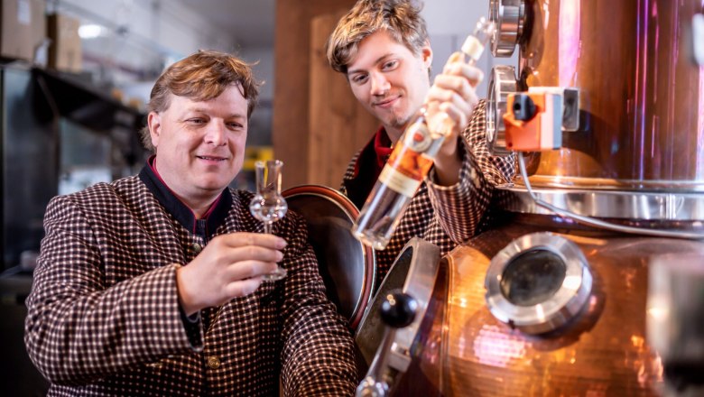 Schnapps production in Lilli's experience, © Familie Aufreiter
