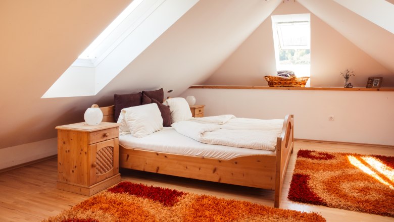 Ložnice-oranžov&aacute; v ekologick&eacute;m vinařstv&iacute; Jakob, &copy; Bioweingut Jakob