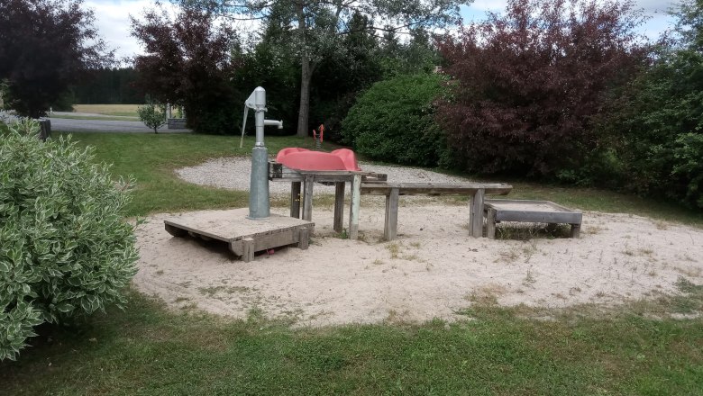 Spielplatz im Ort, © Ferienhaus Leopold