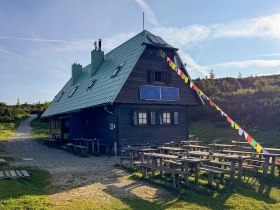 Wiener Alpen in Nieder&ouml;sterreich, Bergh&uuml;tte, Neue Seeh&uuml;tte, Rax, &copy; Nieder&ouml;sterreich Werbung/Joel Eggimann
