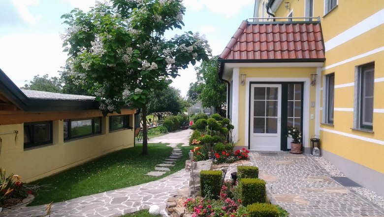 Kerndlerhof main entrance, © Kerndlerhof