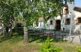 Wine tavern family Ernst Fr&ouml;schl, &copy; Fam. Fr&ouml;schl