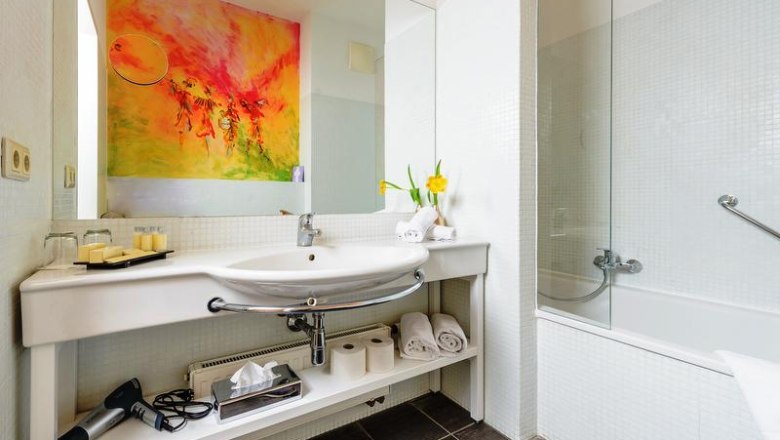 Bathroom, &copy; Christian Dusek &copy; Hotel Herzoghof GmbH