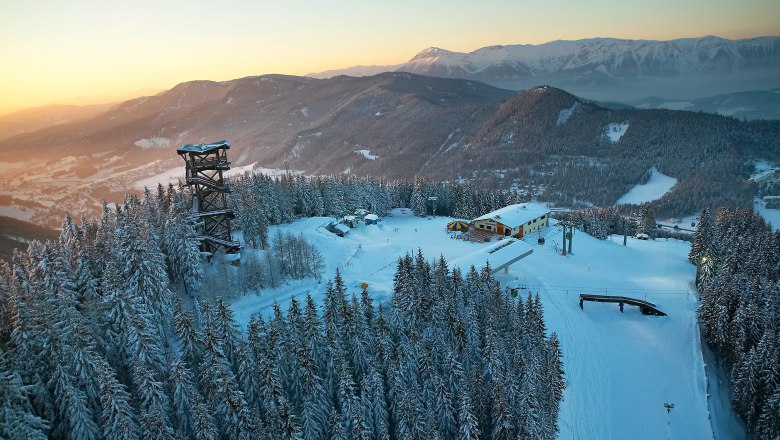 Východ slunce v lyžařském areálu Semmering, © Philipp Wiedhofer