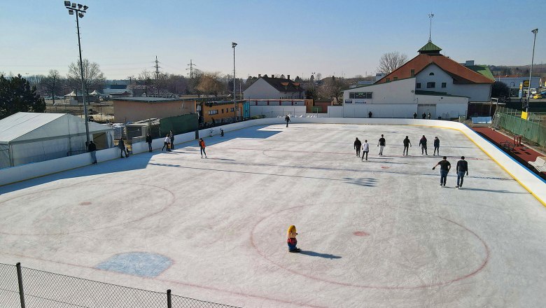 Hollabrunn ice rink, &copy; Stadtgemeinde Hollabrunn