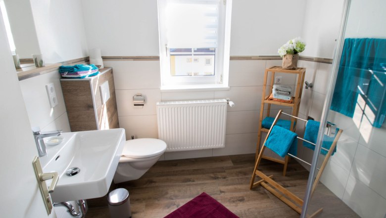 Pohled do interi&eacute;ru koupelny, &copy; Chalet-Nordwald, Fotograf Angela Hauler