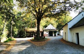 Idyllic square in Raschala, © Weinstraße Weinviertel