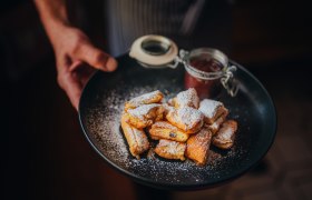 Kaiserschmarren s dušenými švestkami, © Niederösterreich Werbung/Daniela Führer