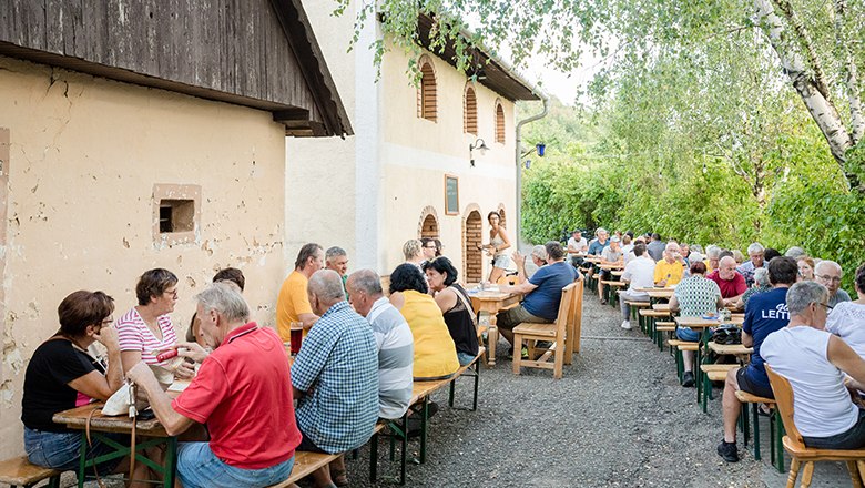 Heurigen Betrieb Öfferl, © Weinbau Öfferl