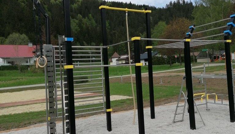 Generation meeting point Lunz am See on the school meadow, &copy; Christian Paumann