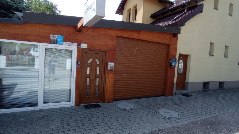 View of the street "Zum Scheibenstand 11", © michlfarm View of the street "Zum Scheibenstand 11", © michlfarm