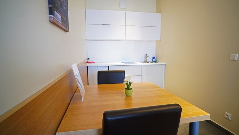 Kuchyň s jídelním prostorem, © Nava Motel