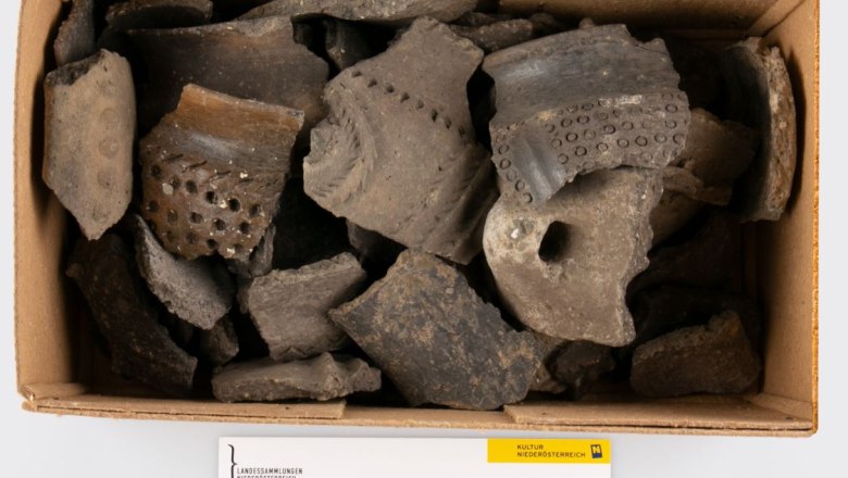 Decorated pottery from the Kalenderberg in the Provincial Collections of Lower Austria, &copy; Landessammlungen Nieder&ouml;sterreich, UF-13641