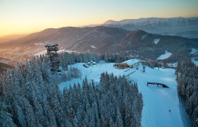 Východ slunce v lyžařském areálu Semmering, © Philipp Wiedhofer