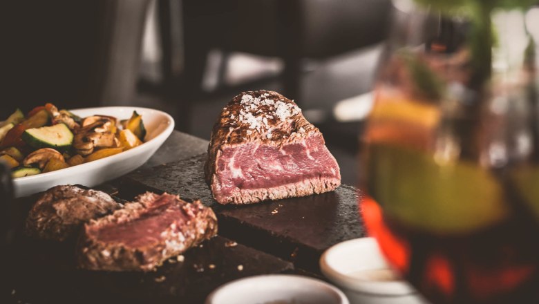 Steak na rozpáleném kamenu, © Route 66 Fehr