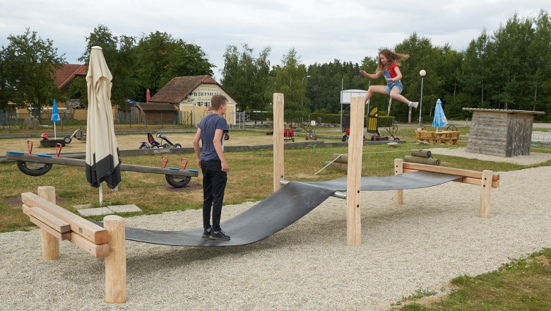 Wobbly bridge, © Familie Mayrhofer