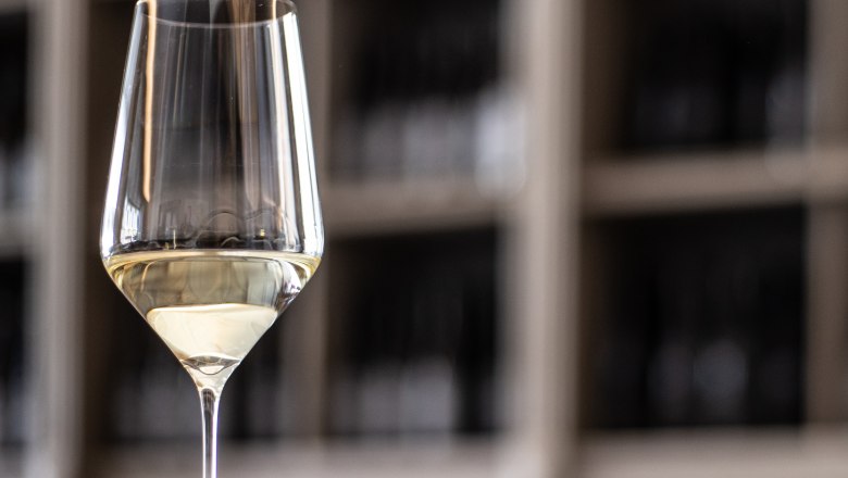 Weinglas (c) Weinviertel Tourismus _ Doris Schwarz-K&ouml;nig, &copy; Weinviertel Tourismus / Doris Schwarz-K&ouml;nig