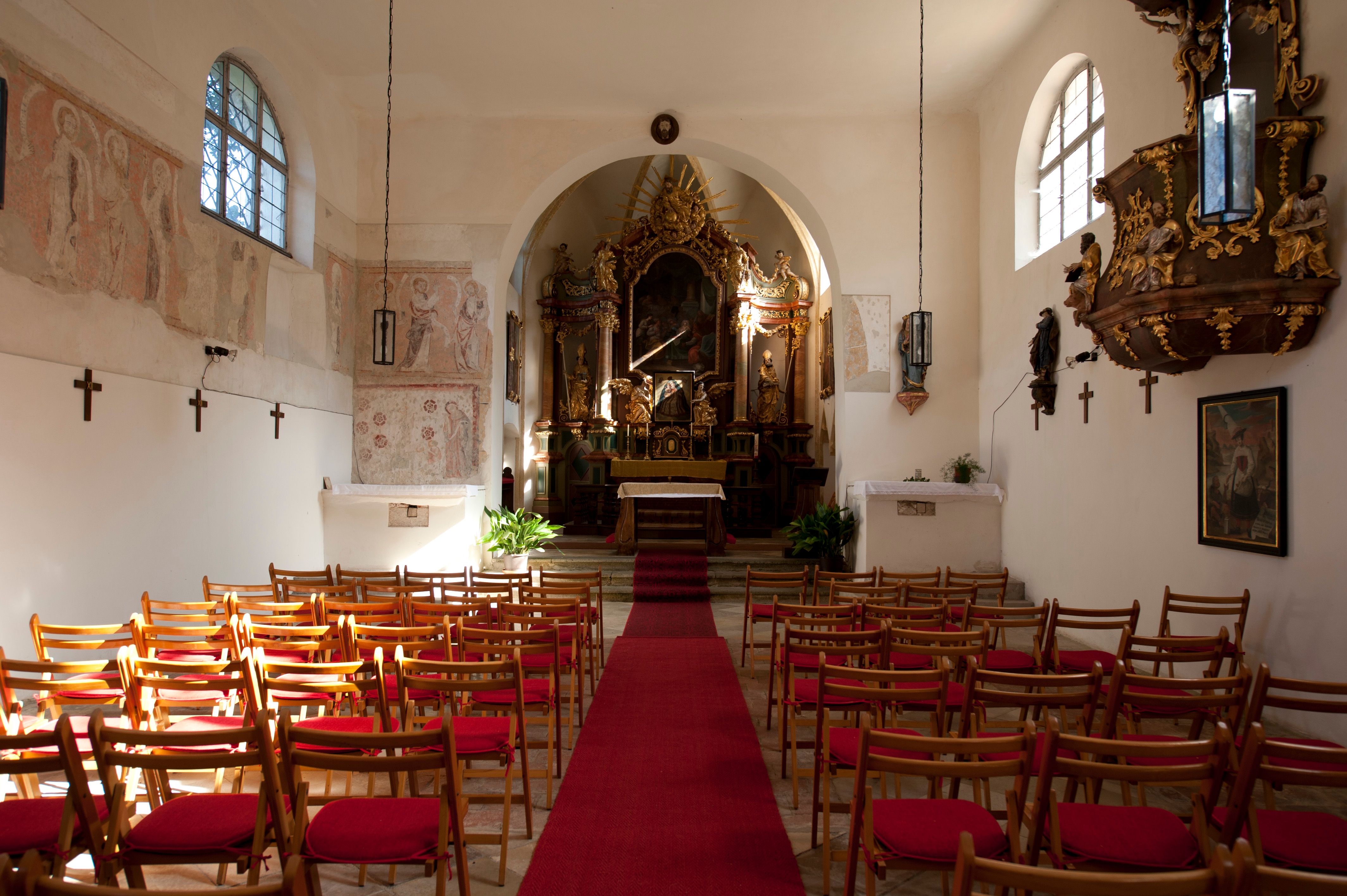 Filiální kostel sv. Johanna Mauerthale Interiér