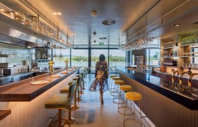 Stadthalle Ybbs, "fish bar", © Mato Johannik