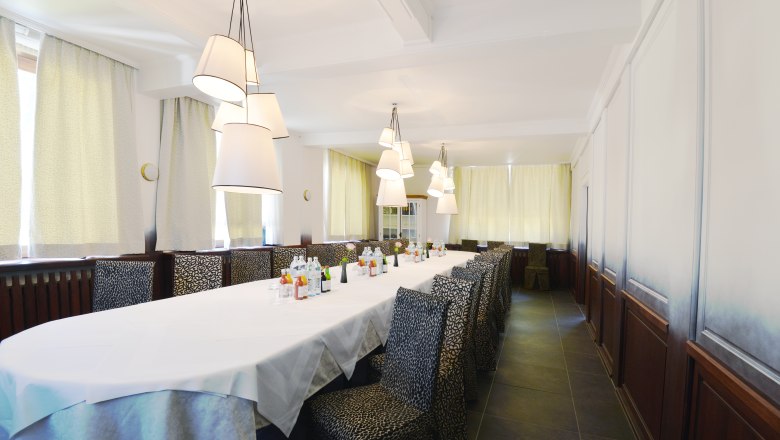 TDR-The Wolf set table, © Das Wolf